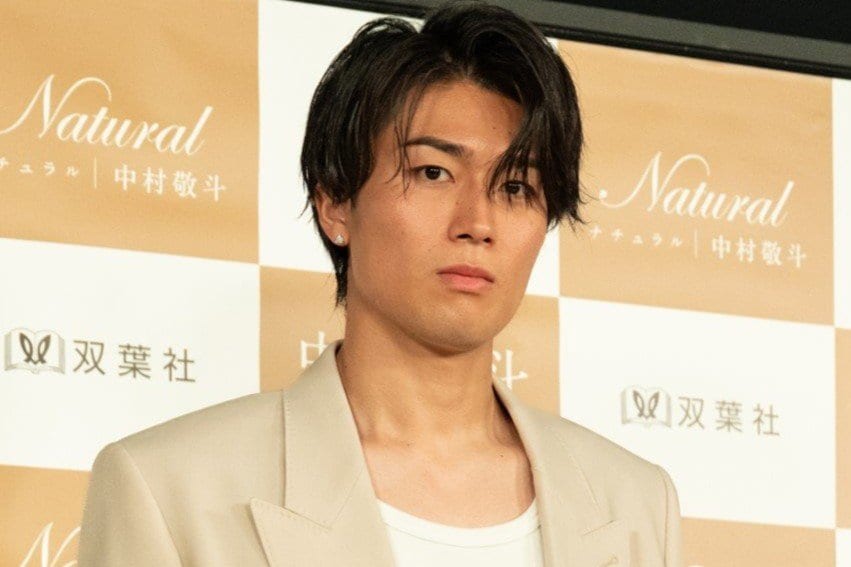 【サッカー】日本代表MF中村敬斗が悲痛な叫び！クラブ敷地内に無断侵入！抱きつかれて頭が真っ白に