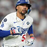 【MLB】崖っぷちのドジャース、オーダー組み替え…　不振のベッツを4番に下げる　エドマンは二塁からセンターへ　二塁はロハス