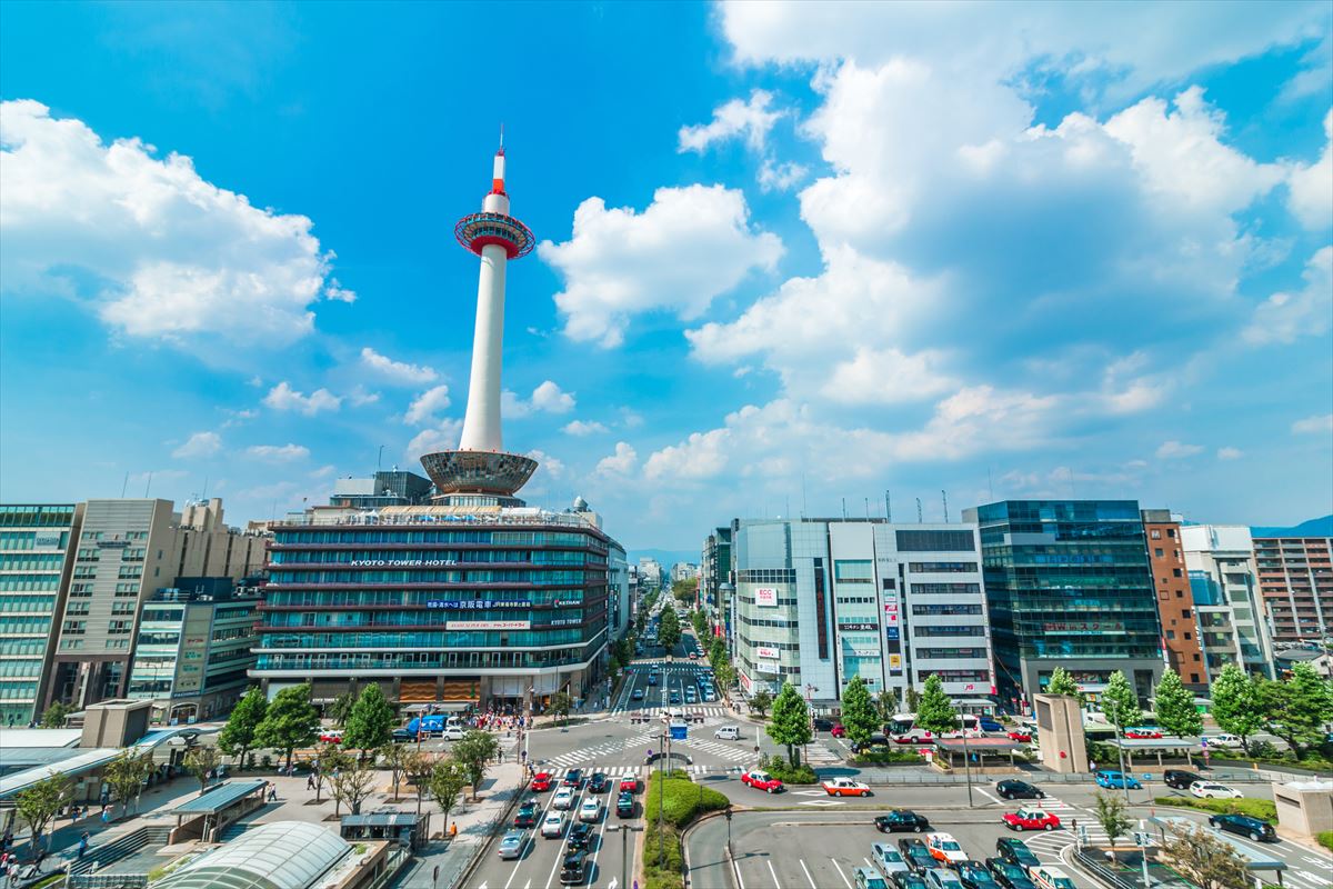 【京都】市民「ｲﾔｱｱｱｱ！市役所の公務員が勤務中にスマホ使ってる！通報したろ！」