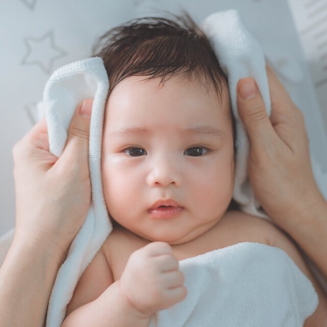 【少子化】「子どもを作るなんて無理、NISAで精一杯」高齢者優遇の影で加速する現役世代の困窮と少子化…出生数は過去最少に