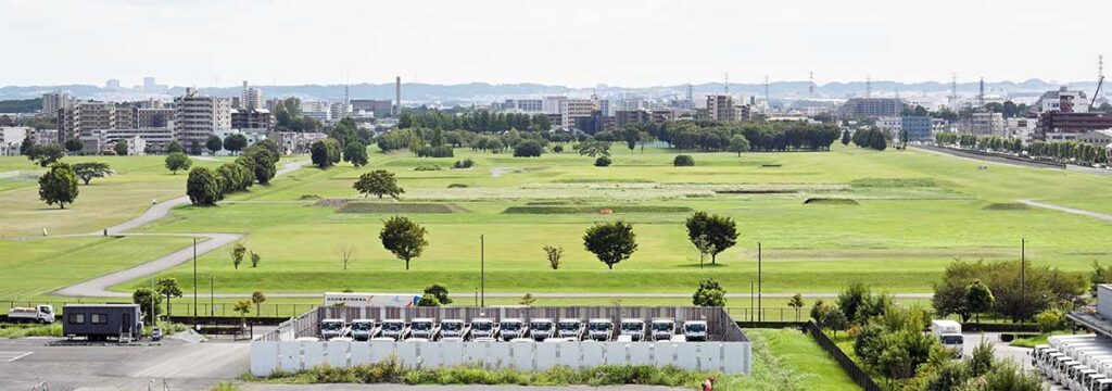 日産村山工場跡地　今も緑化地として公園のまま使途は決まらず剪定整備だけが行われている