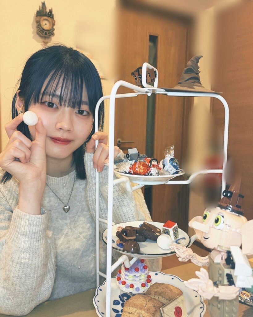 【朗報】あいみょんの妹、意外と可愛いｗｗｗｗ