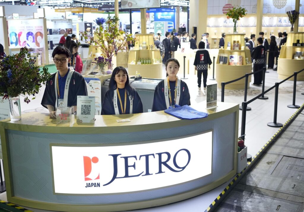 日本行き空路４９万件キャンセル　中国自粛呼びかけ　日本行きチケット予約の約３２％に相当