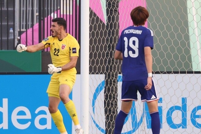 【サッカー】歴史に残る！ 日本代表 PK戦で衝撃 珍事！セーブした敵GKが喜んでいる間に“奇跡の成功”が大反響「ずっと使い回される」