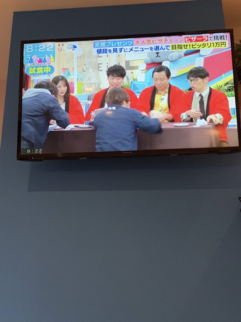 【悲報】日本のテレビ、朝からくだらなさすぎて終わる……