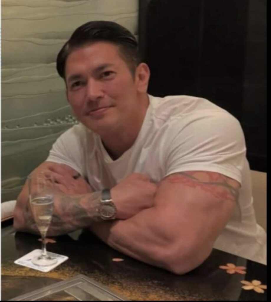 【画像】テスラジャパンの社長　イケメンすぎワロタ