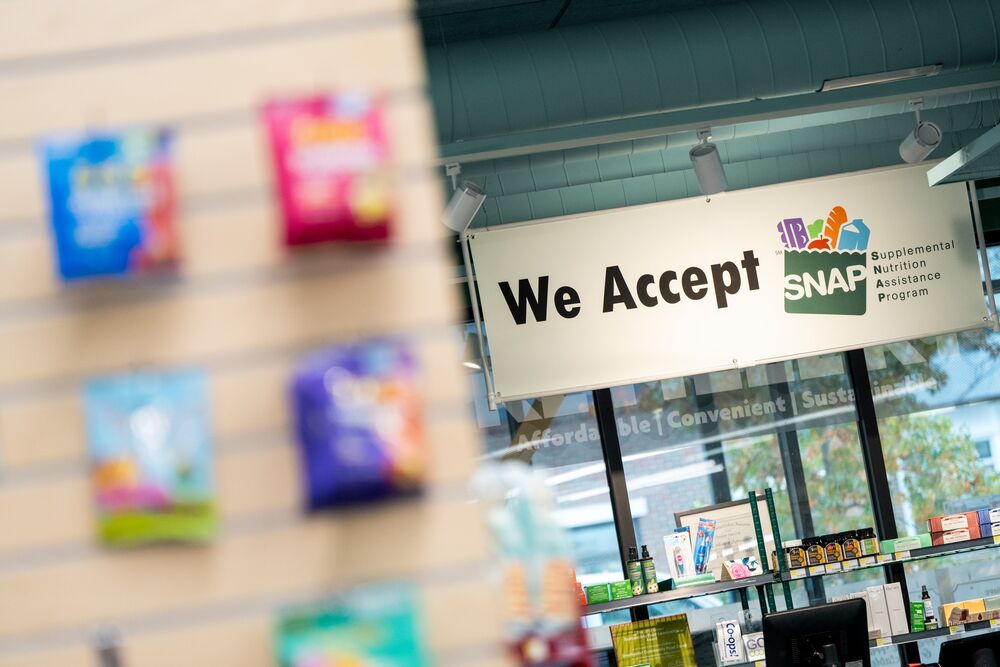 【SNAP】米最高裁が「フードスタンプ」給付の一時停止をトランプ政権に認める　対象は4200万人