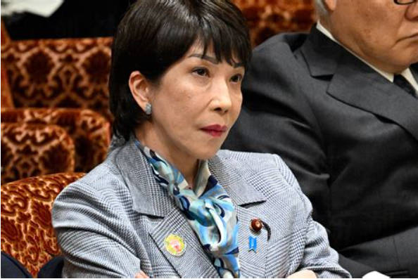 【政治/皇室】小林よしのり「高市早苗は結局『愛子天皇はダメ』と言ってる」「高市早苗は『名誉男性』が総理になるだけで、真の女性総理とは言えない」