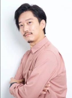 【悲報】人気ゲーム配信者さん、カラオケボックスで下半身を露出し炎上　所属事務所は契約解除を発表