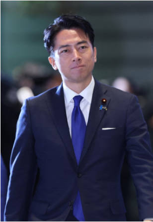 【防衛費増額方針】高市氏は就任と同時に、小泉進次郎防衛相に対し防衛力の抜本的強化などに取り組むよう指示 →→ 小泉氏「指示書は頂いた」