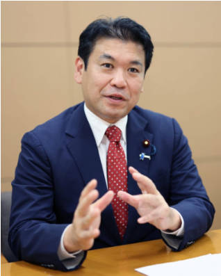 毎日新聞「初入閣の松本文科相　過去に"南京事件はデマ"とする映画に賛同」　←でっていう