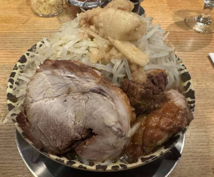 アメリカで二郎系ラーメンが人気　ジャパニーズハイパーマッシブカロリーヌードルに米国人もびっくり