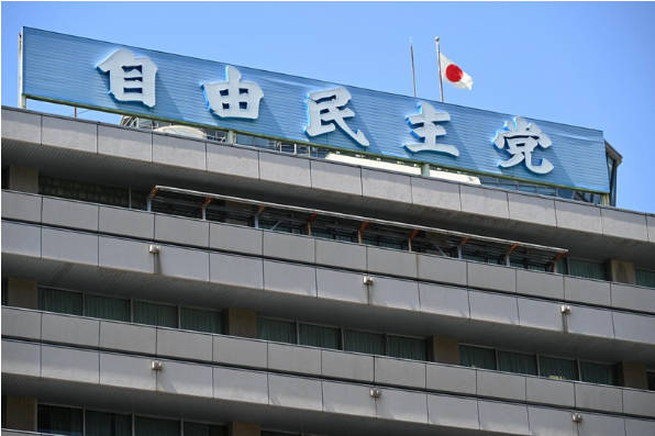 【ソースあり】自民党「外国人観光客のオーバーツーリズム対策として日本人の海外旅行を増税するぞ」