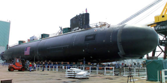 【ネタ】日本初の原子力潜水艦の艦名を公募したところ命名規則ガン無視の3文字がなぜかダントツ1位になってしまい頭を抱える防衛大臣