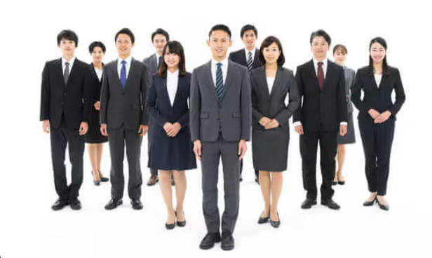 【悲報】日本人のフルタイム雇用者年間労働時間…統計上は1607時間だが、サビ残を含むと2148時間に