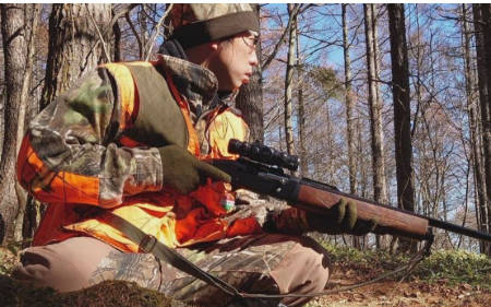 熊ハンターが公務員に！？駆除すれば1万円！