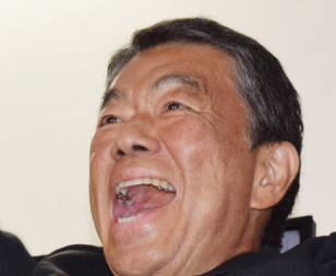 【(´ڡ`)】「さすがに舐めてる」宮城・村井知事　参政・神谷代表に“ノーサイド宣言”直後に舌をペロり…煽り仕草に批判続出