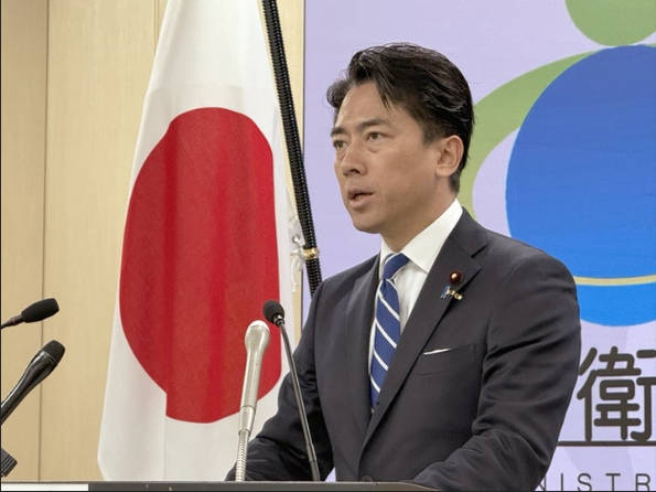【産経新聞】 小泉防衛相、中共の董軍国防相と初会談　訪問先マレーシア、太平洋の中国軍活動懸念を伝達