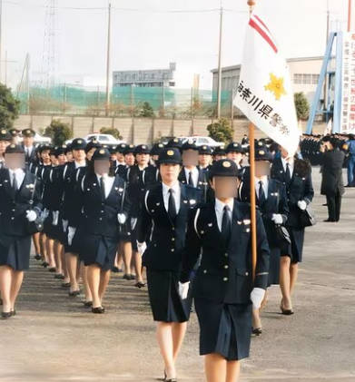 【神奈川県警】交番でセッ〇〇をした警察官2人を減給処分ｗｗ