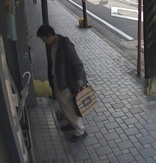 ステーキ　ラーメン店主「ステーキの看板ずっと見てるキモい客が入ってきた。帰らせた」→炎上