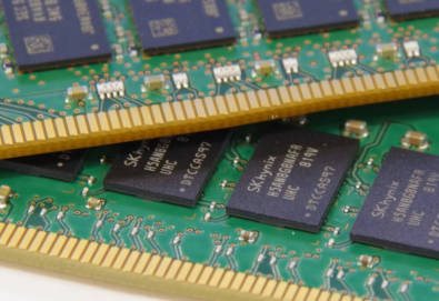 メモリ価格、１ヶ月で２倍に高騰、からの６倍に高騰