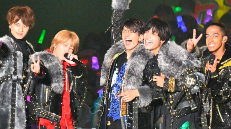 【悲報】Aぇgroupさん、草間リチャード逮捕で紅白逃すw