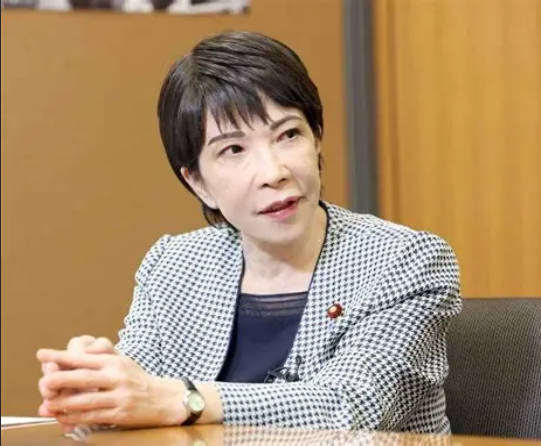 【朗報】高市早苗、自衛隊の階級名を「軍隊式」に変更w　「軍事用語避ける習慣を改める」