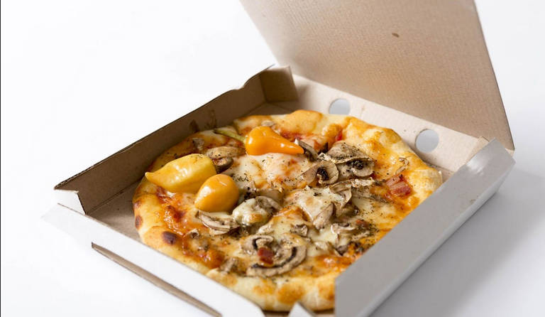 【速報】ヒカル、大手人気デリバリーピザの取締役に就任する