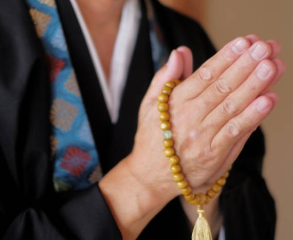 僧侶、お布施の75%を葬儀社に取られて苦しむ