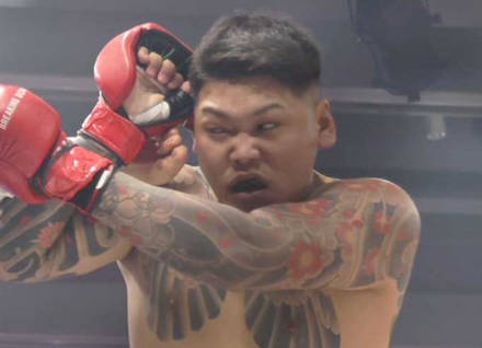 【福岡】「ブレイキングダウン」出場者２人を逮捕　２５歳男性の顔面を殴打したり、タバコを押し付けたり