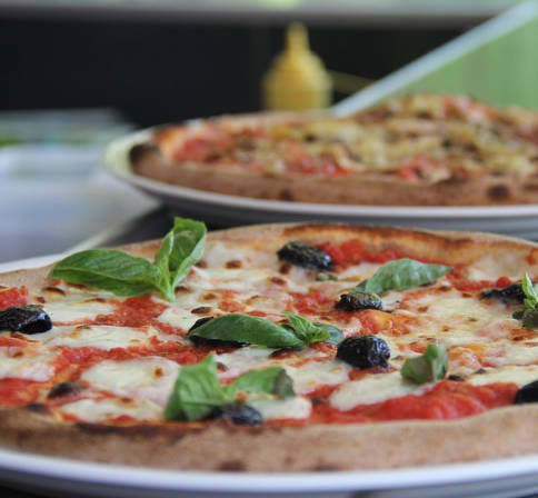 イタリアのピザ屋「台湾人16人でピザ5枚？失せろ！」→炎上し謝罪「中国愛してる！」