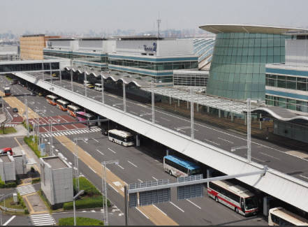 日本、空港のトイレも崩壊しだす…