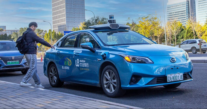 🇨🇳🚕中国で「無人タクシー」試乗が新トレンドに