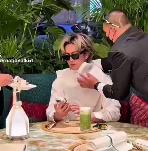 【中国人のある大富豪の息子】Ｘ民『俺も1歳まではこうだったよ』