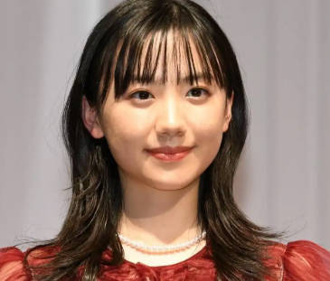 【文春】『薬屋のひとりごと』実写映画化、芦田愛菜（21）が主演・猫猫に決定！