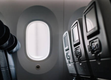 「彼女の隣に座らせろ」LCC機内で中国人の男が大騒ぎ…上海着陸30分前に成田へ引き返す