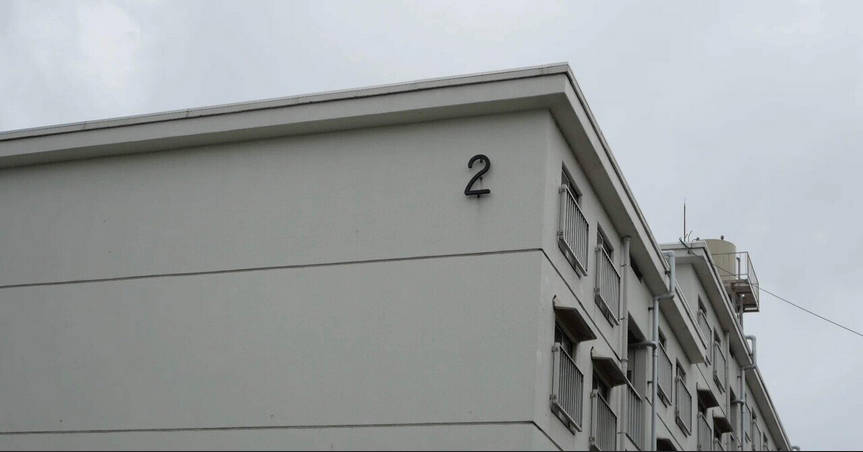 識者「同性の友達がいない男は団地育ちと同じぐらいやばいから付き合わない方がいい」