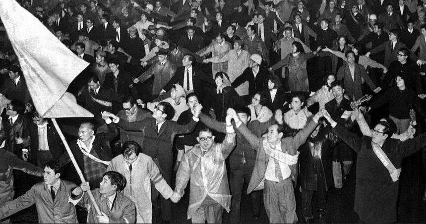 【5ch民】高市総理を批判する者は売国奴となった日本､無事反戦を訴える者が非国民となる