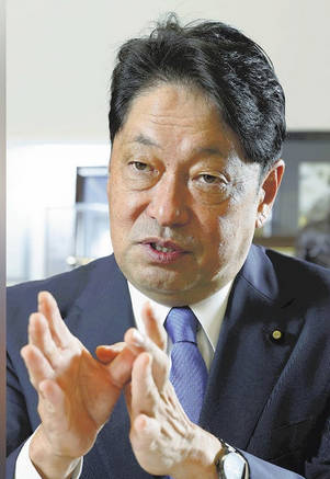 高市側近「アメリカ政府がいまだに中国に強く言ってくれないの！助けて！」  と泣きつく。。。