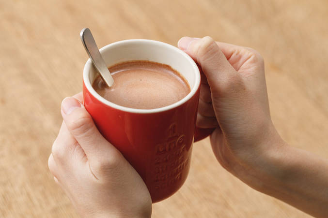 ココア、「値上げ」で販売数が増加する謎現象が発生中、高級感が出たか