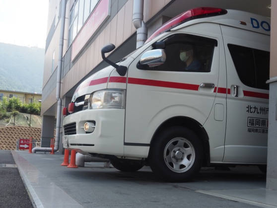 【DQN】急病男児を乗せた救急車に「いつまで止まってるんや」。“搬送妨害”で会社役員逮捕