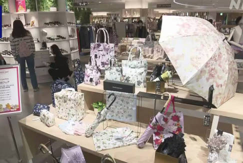 【悲報】東京・大阪・名古屋の百貨店の売り上げがバブル期超え…地方では百貨店が潰れまくってるのに