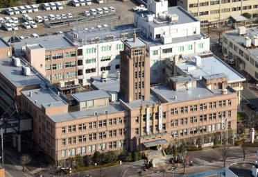 福岡の新設中学に桜花中と名付けたところ桜花11型を連想させると批判。名古屋の女子高「…」