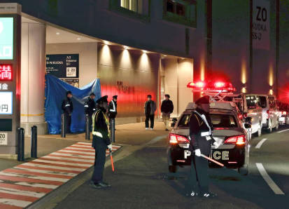 HKT劇場スタッフ刺傷事件　被害者女性「背骨がなければ即死だった」