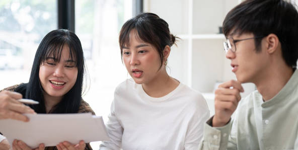 再）【日本の美大（中国人経営）に中国人留学生3761人が殺到】「たった200万円」で永住権に道、家族みんなで移住も［R7/12/19］