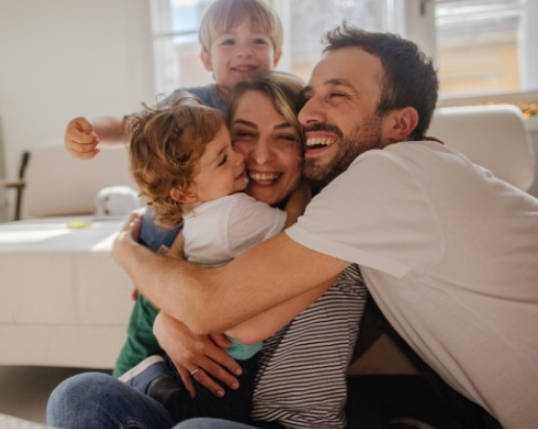 【移民】技人国の「家族帯同」に国民は怒り爆発！！