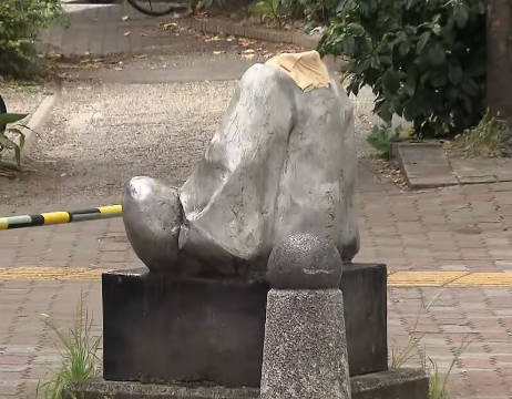 豊臣秀吉像の首を折ったのは愛媛県警察官　秀吉は四国平定で水攻め兵糧攻めをしたし憎まれて当然