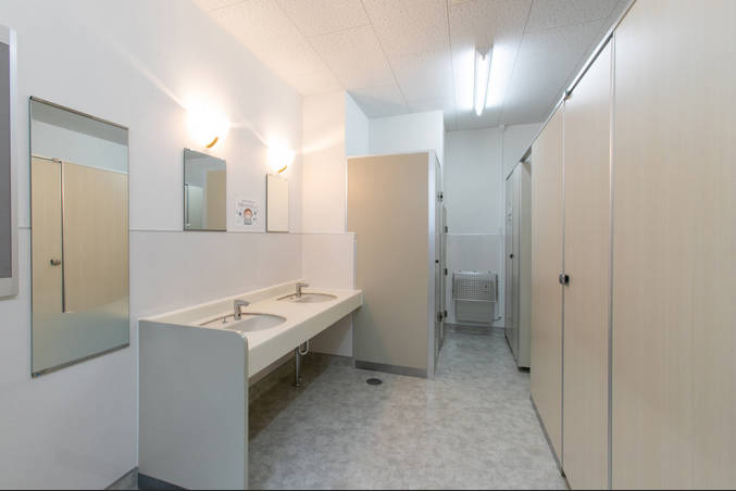 中学校のトイレで生徒を盗撮したなどとして男性教諭が罰金70万円の略式命令・福島