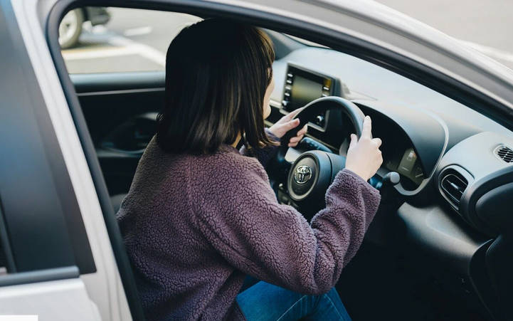 女って8割「運」で車運転してるでしょ