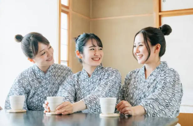 【経済】令和の時代に「社員旅行」が復権？　企業の1割が福利厚生で検討、人材採用・定着に期待の声も